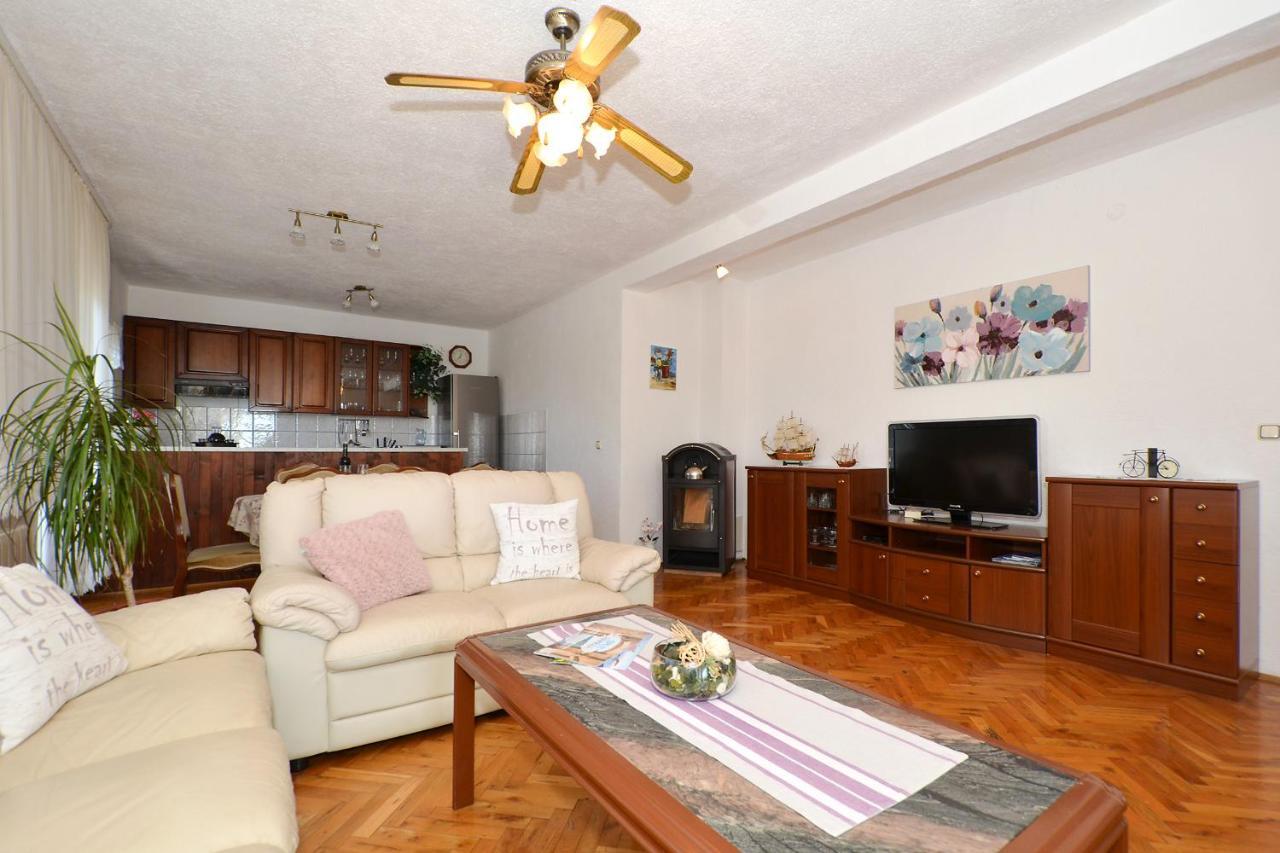 Apartment Una 希杰·弗朗吉卡 外观 照片